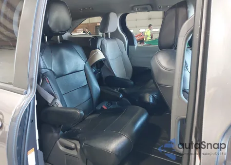 2021 Toyota Sienna Le from USA, damaged, VIN 5TDKRKEC2MS044839